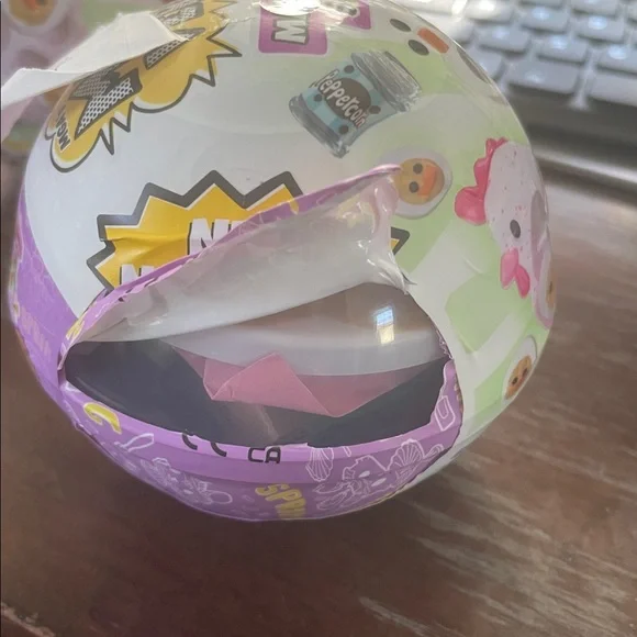 MGA Mini Verse Make it Mini Spring full set of 4 including rare daffodil set - Picture 5 of 16